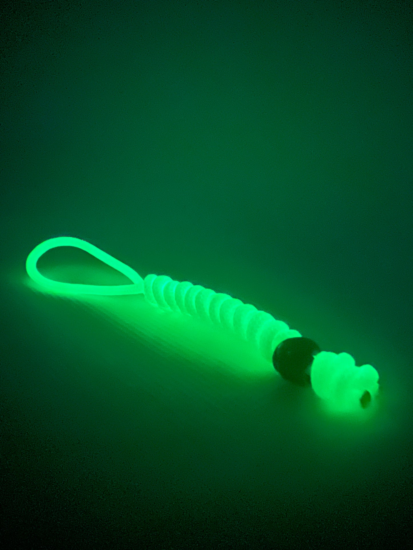 Breloc / Lanyard Paracord Talon Skull Micro Alb Fosforescent Glow In The Dark