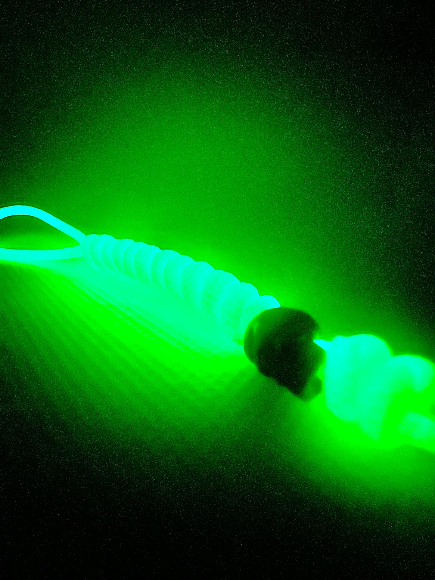 Breloc / Lanyard Paracord Talon Skull Micro Alb Fosforescent Glow In The Dark
